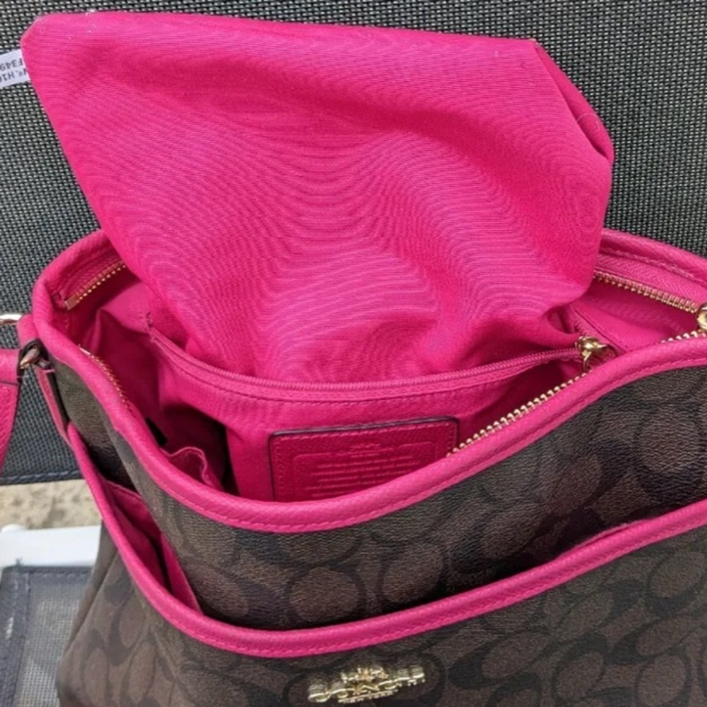 Coach signature print Crossbody purse